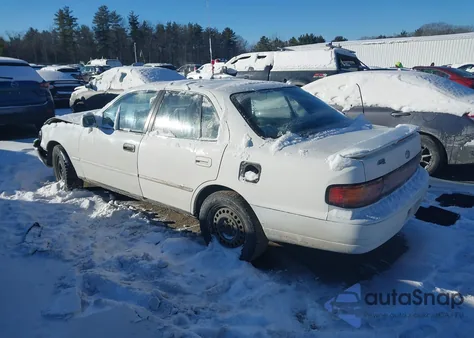1993 Toyota Camry Le z USA, uszkodzony, nr VIN JT2SK12E1P0127523